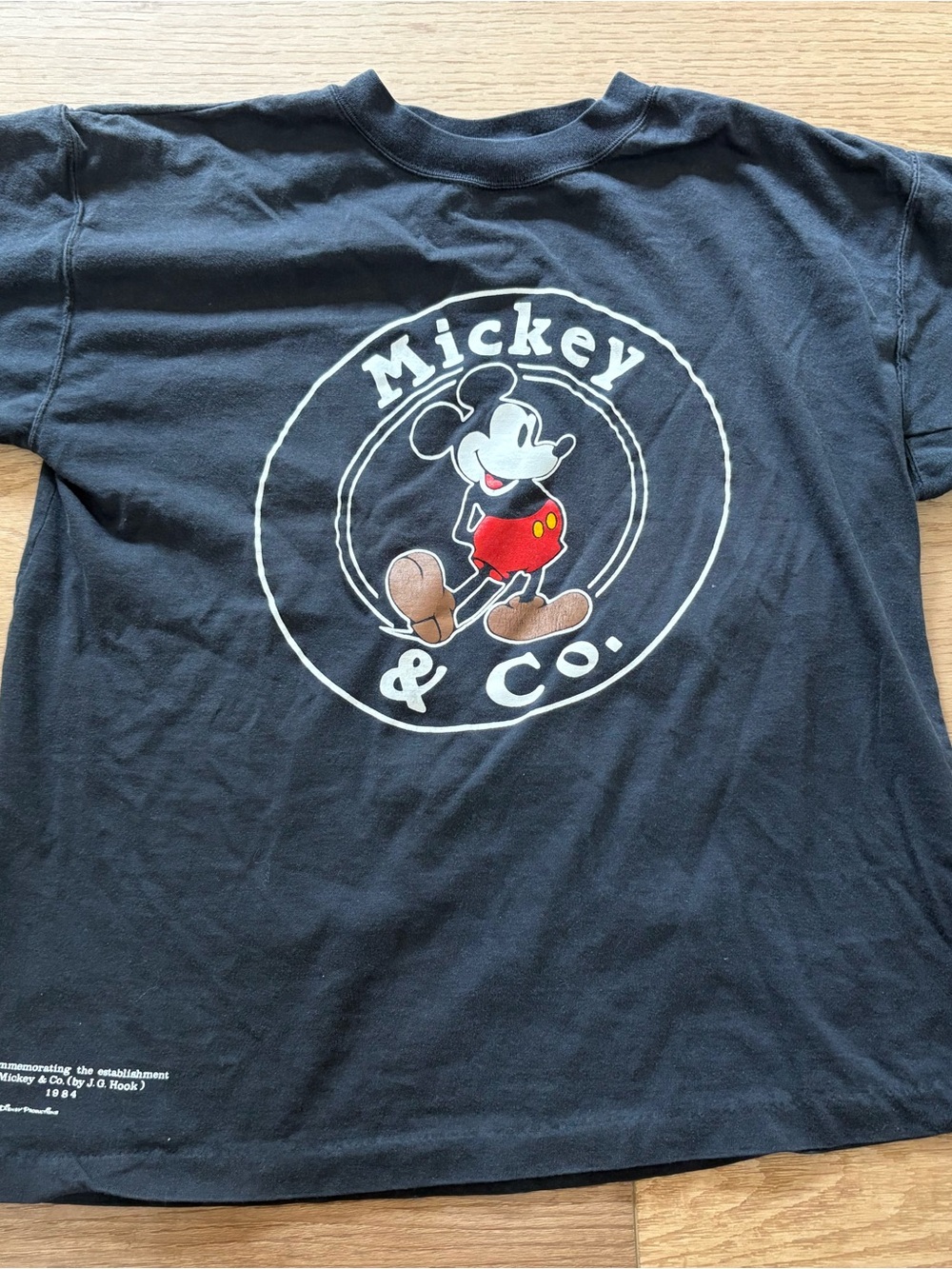 VINTAGE Mickey & Co Mickey Mouse J.G. Hook T-Shirt Adult Size Small 80s Fade Vtg